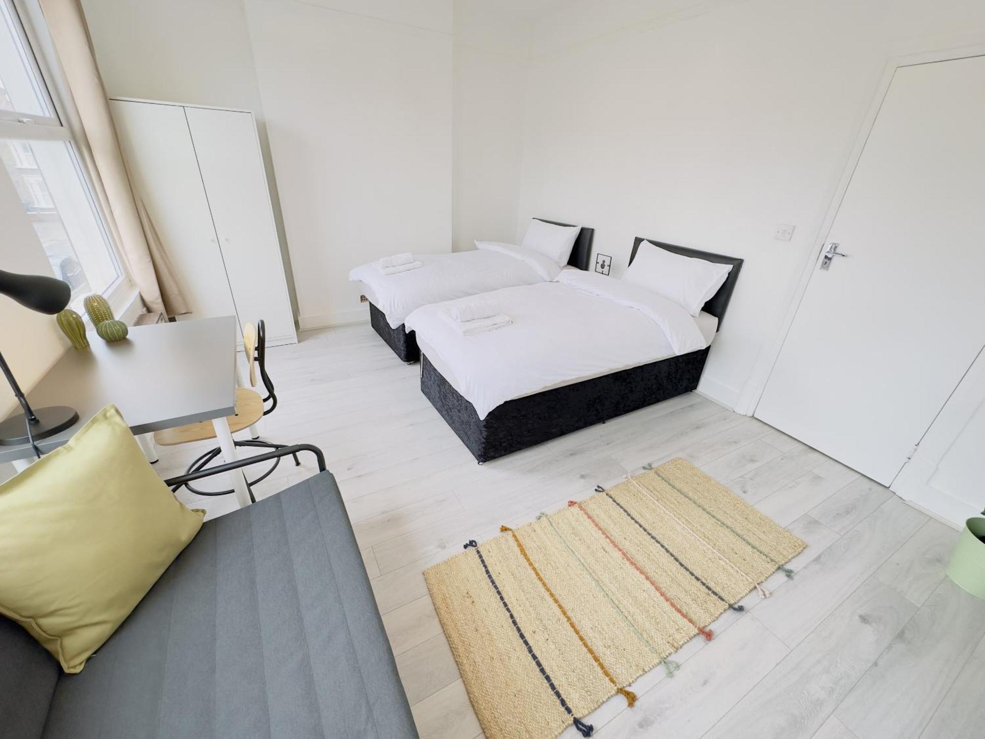 Leyton House - Sleepylodge London Room photo